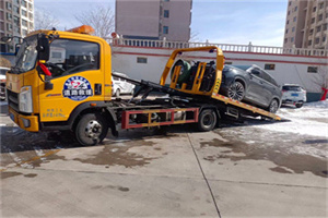 张湾区救援拖车费用怎么算